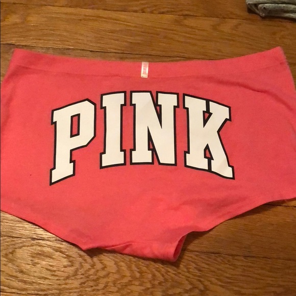 PINK boyshort size L NWT - Picture 1 of 2